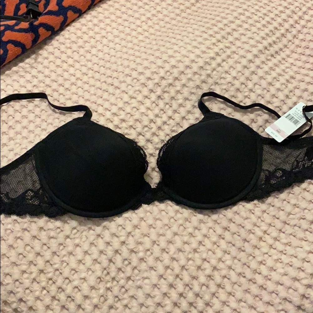 Natori Feathers Bra NWT